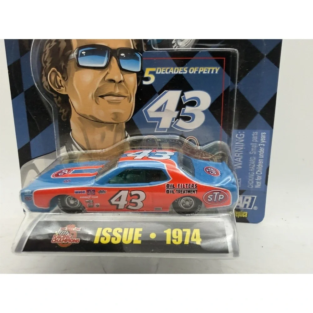 1999 Racing Champions Richard Petty #43 1974 Dodge Charger STP NASCAR 1:64